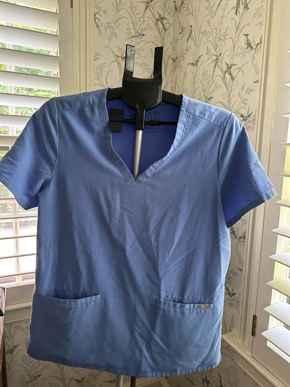 Figs Technical Collection Size Medium Blue Scrub Top 22 “ 27” Fits Large
